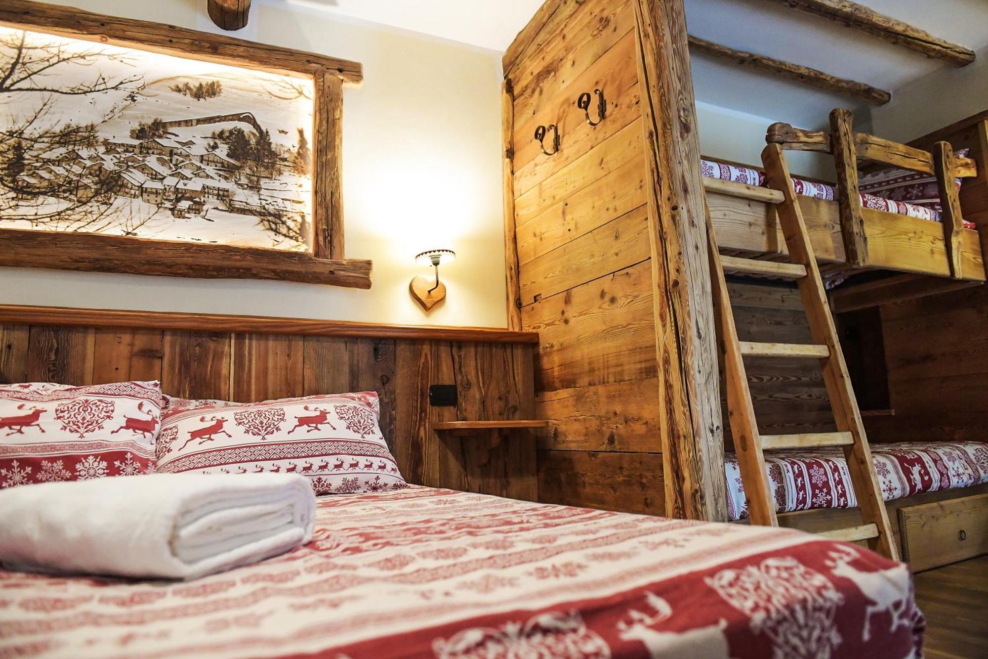 Hotel Le Petit Fenestrelle Extérieur photo