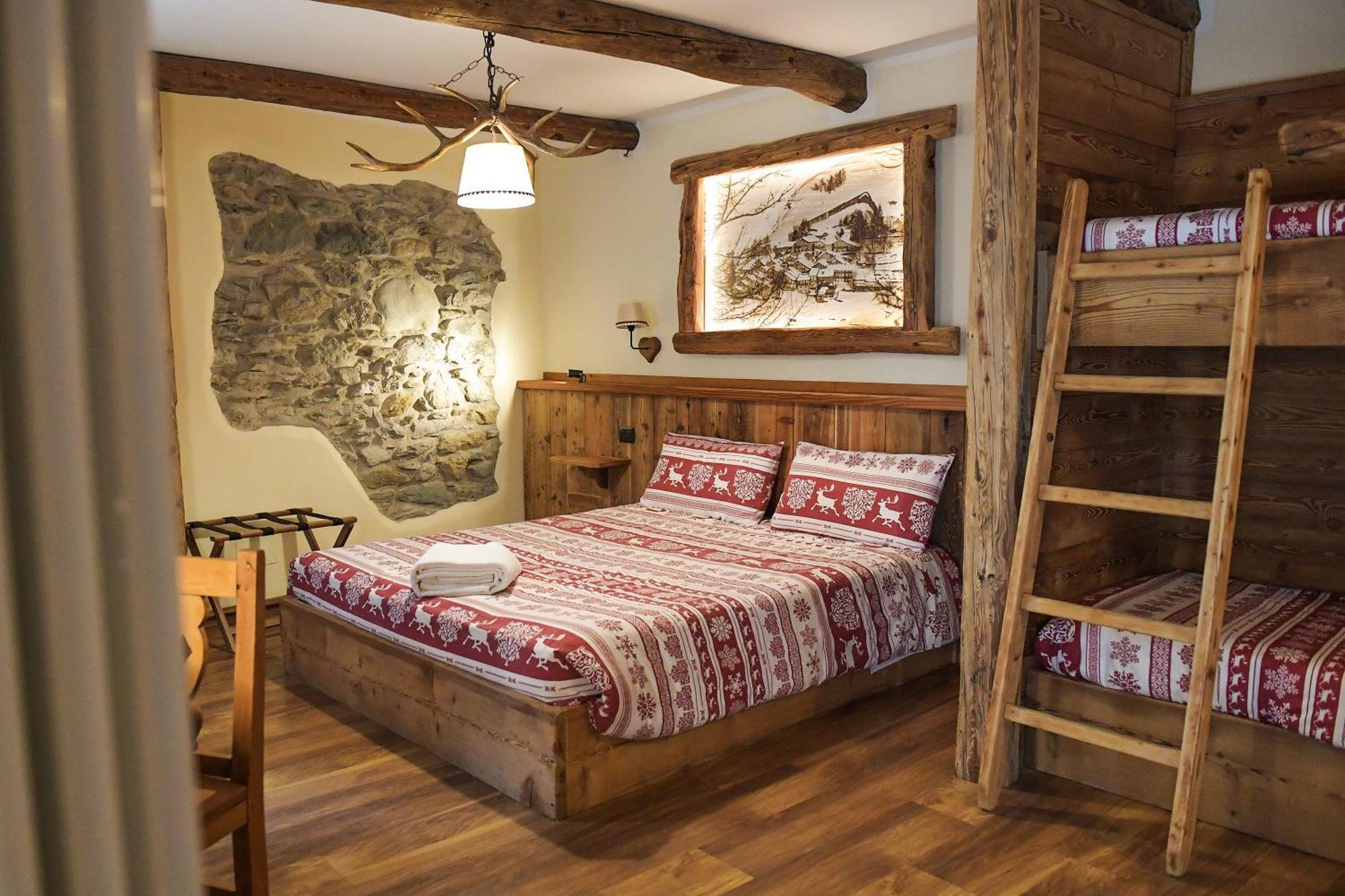 Hotel Le Petit Fenestrelle Extérieur photo