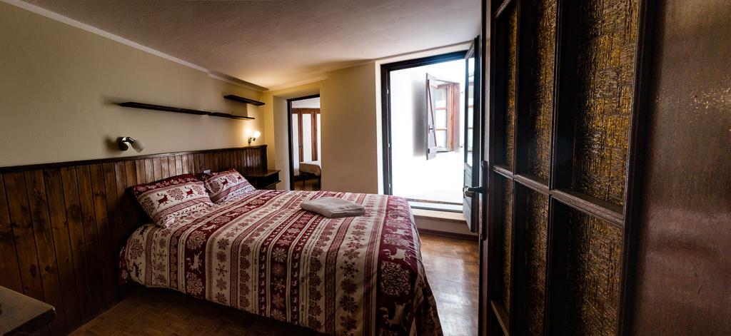 Hotel Le Petit Fenestrelle Extérieur photo